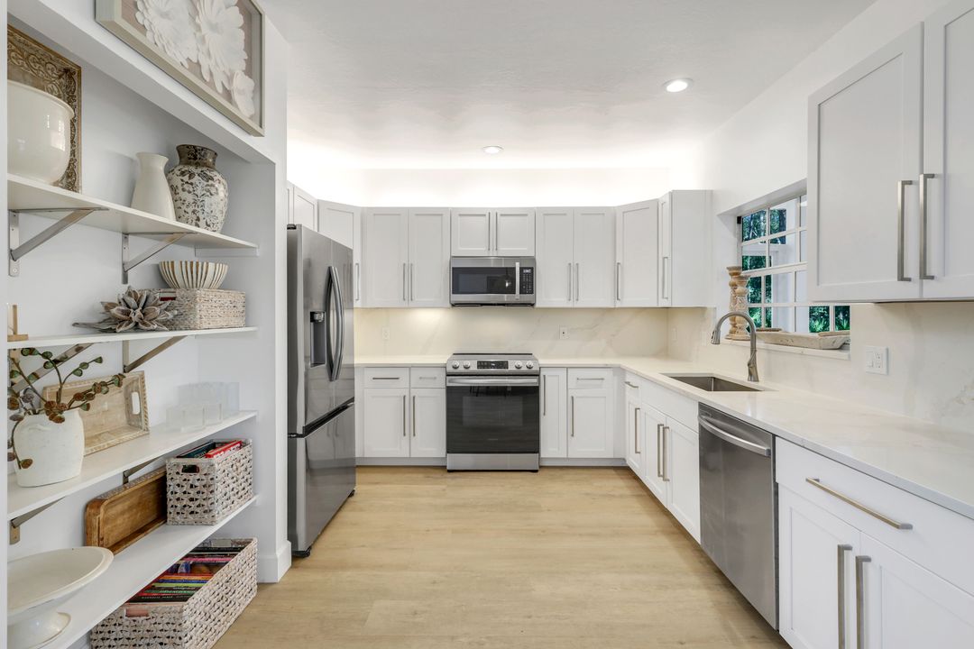 24099 Rodas Dr, Bonita Springs, FL 34135