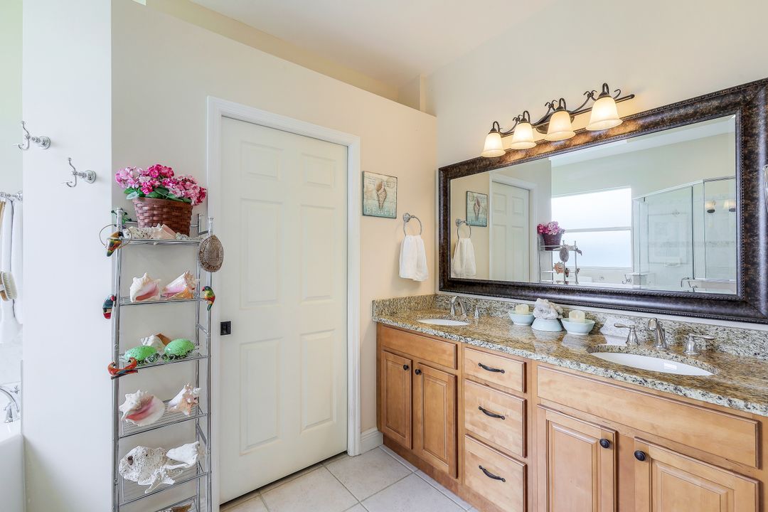 1802 SW 2nd Ave, Cape Coral, FL 33991