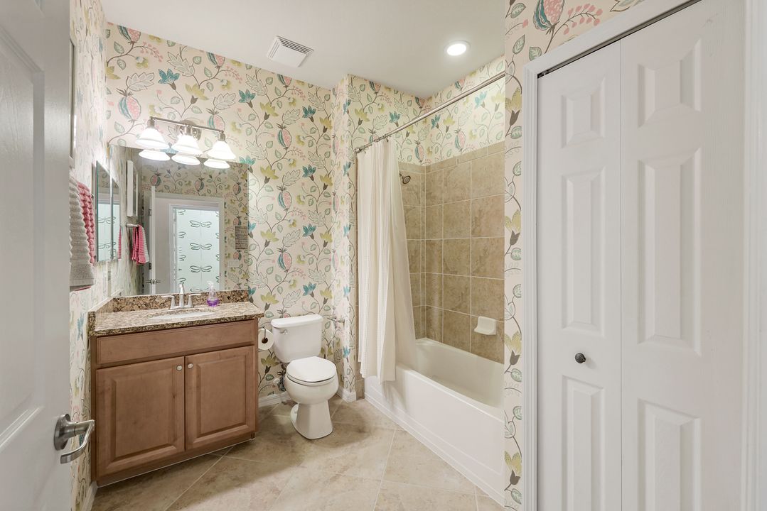 3153 Aviamar Cir #201, Naples, FL 34114