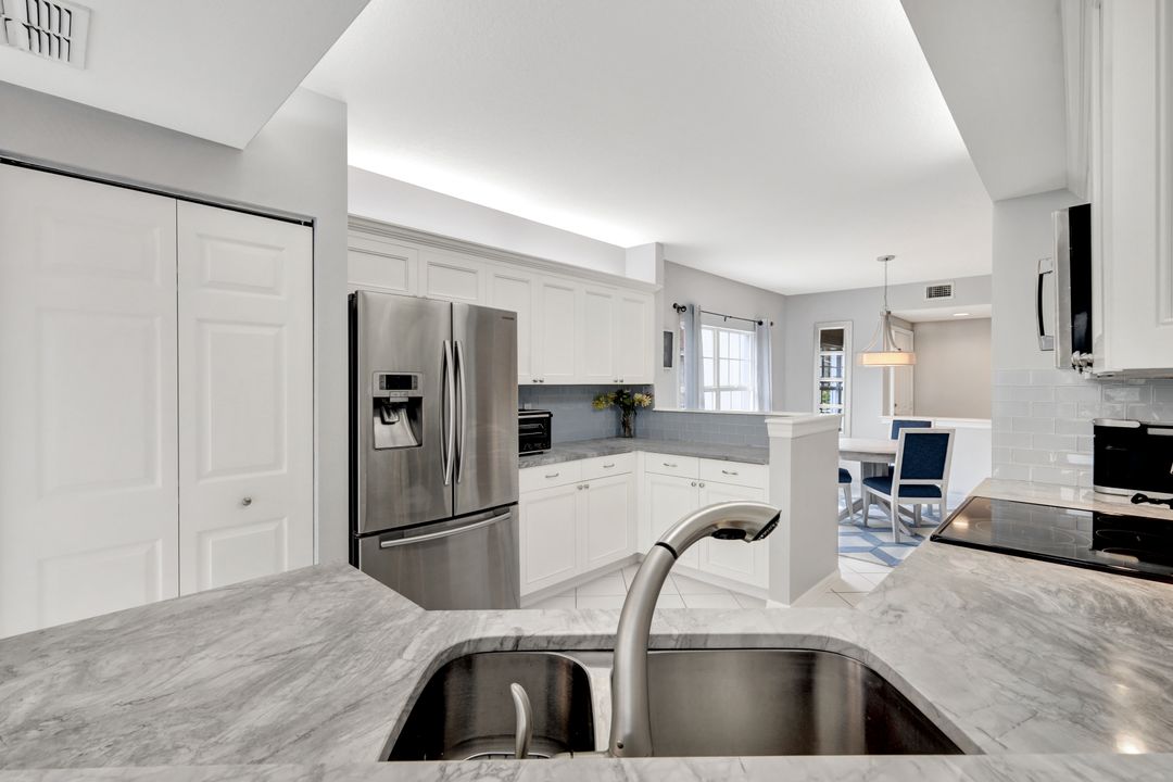 6895 Rain Lily Rd Apt 103 ##103, Naples, FL 34109