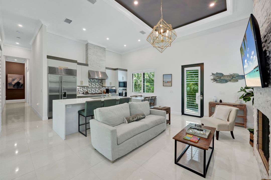 5341 Tamarind Ridge Dr, Naples, FL 34119