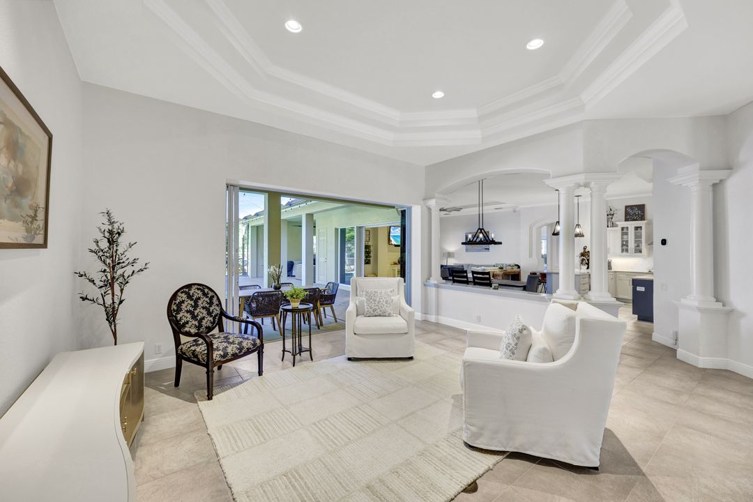 15321 Blackhawk Dr, Fort Myers, FL 33912