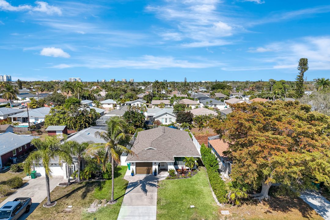 761 99th Ave N, Naples, FL 34108