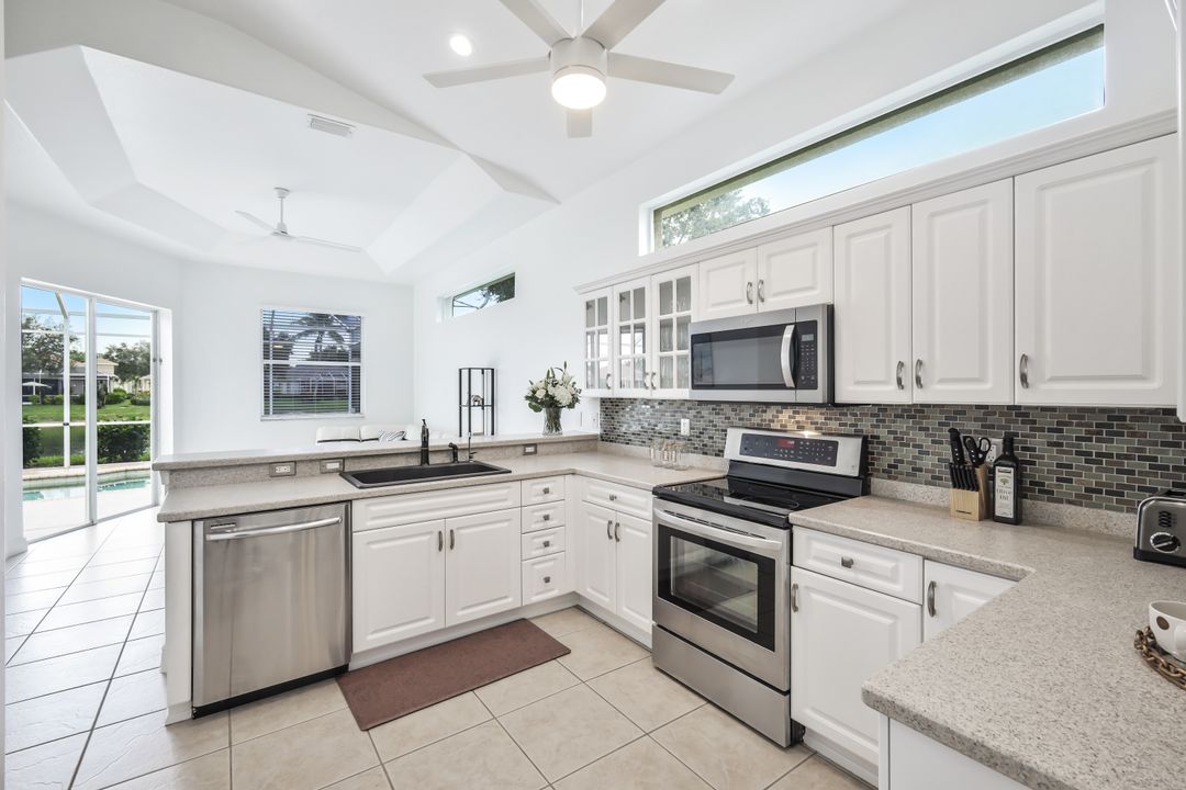 8710 Ibis Cove Cir, Naples, FL 34119