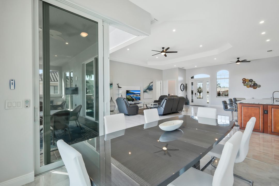 4909 Seville Ct, Cape Coral, FL 33904