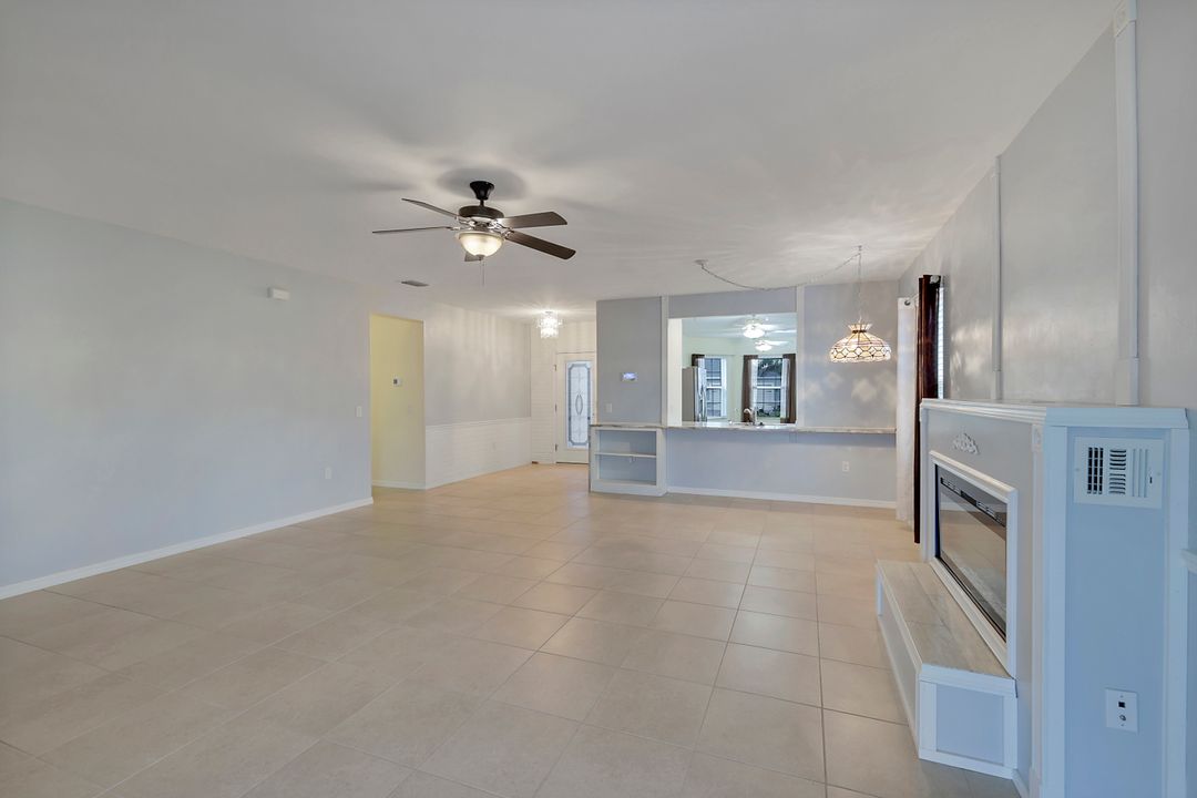 3440 Cancun Ct, Cape Coral, FL 33909