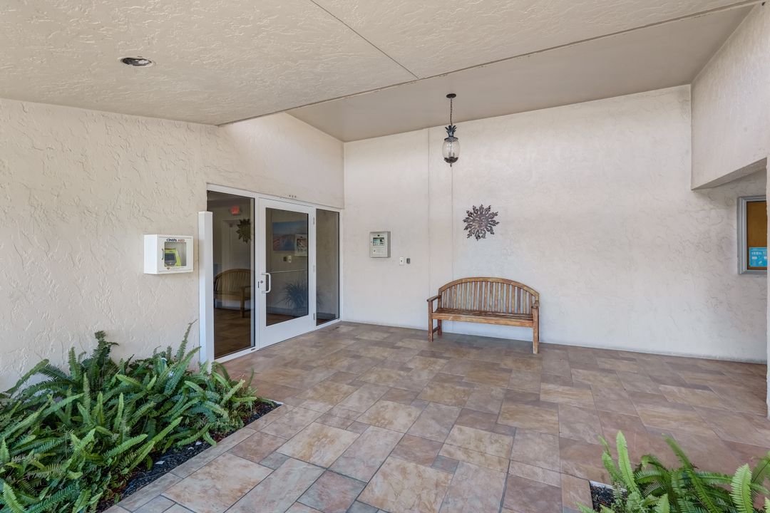 11118 Gulf Shore Dr #803, Naples, FL 34108