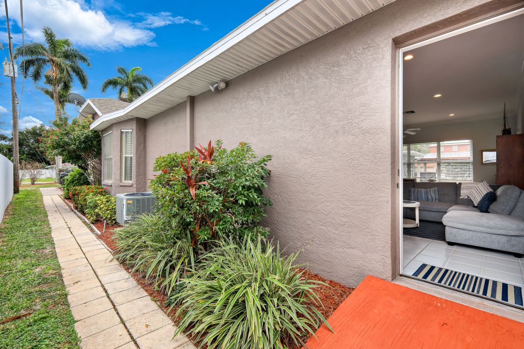 729 Dean Way, Fort Myers, FL 33919