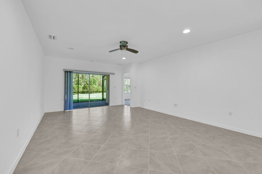 4330 Dutchess Park Rd, Fort Myers, FL 33916