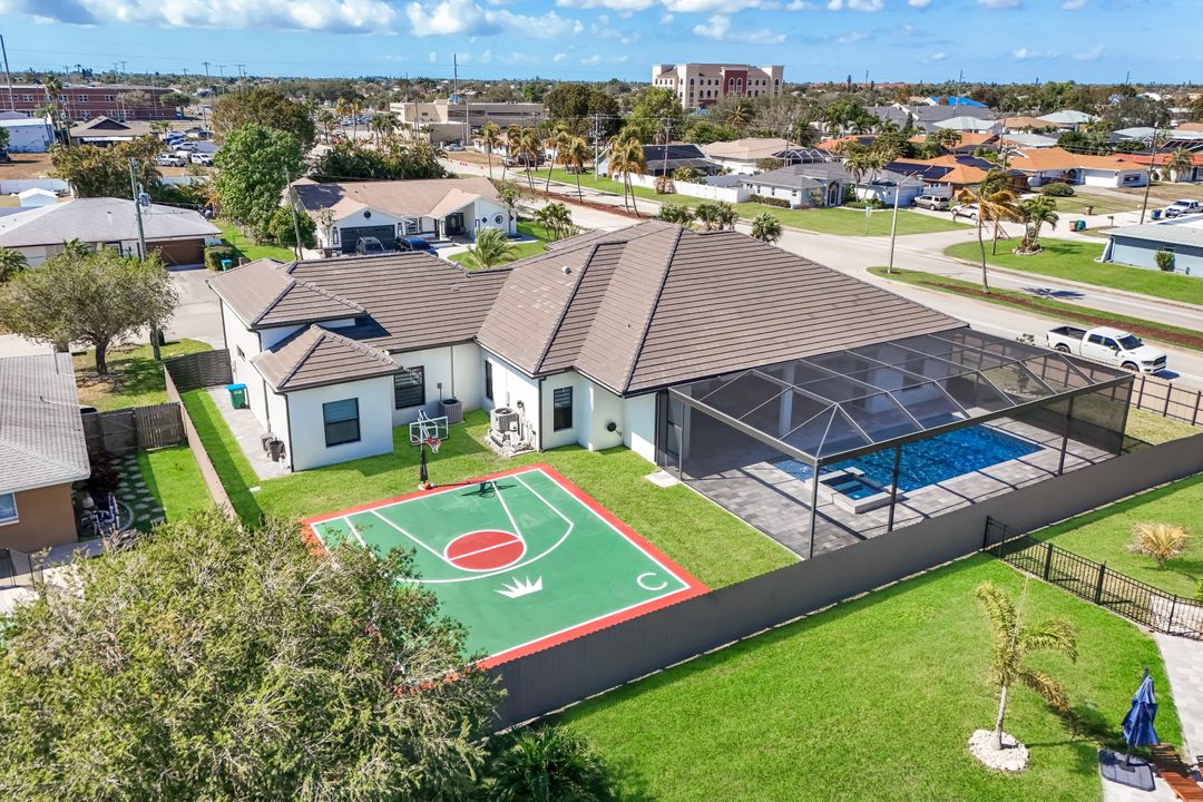 455 SE 17th Ave, Cape Coral, FL 33990