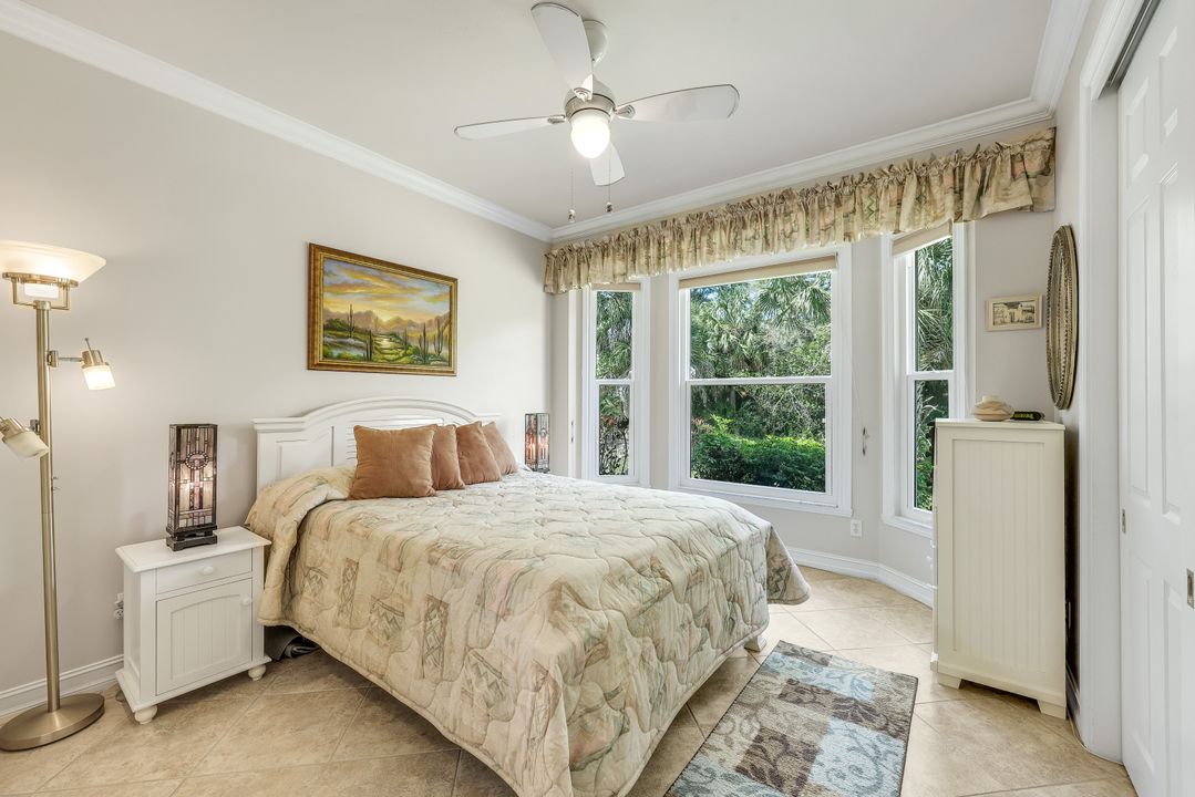 65 Heritage Way, Naples, FL 34110