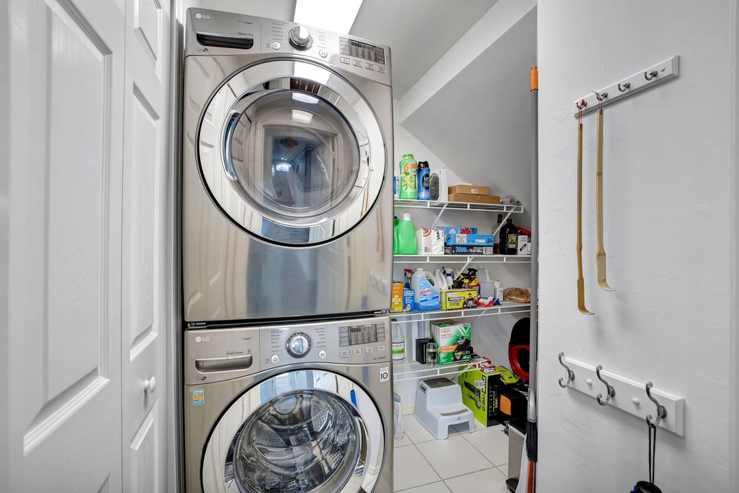 5967 Sand Wedge Ln #101, Naples, FL 34110