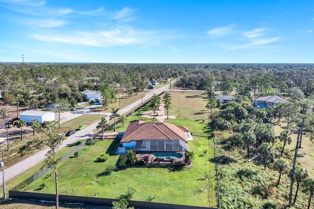 90 22nd Ave NW, Naples, FL 34120
