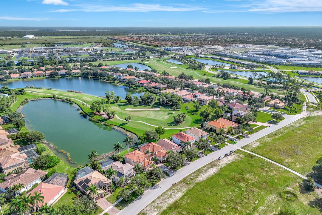 1574 Double Eagle Trail, Naples, FL 34120