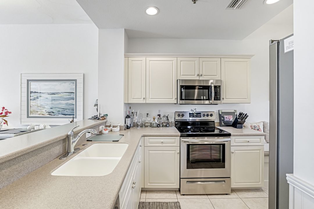 886 Park Ave #301, Marco Island, FL 34145