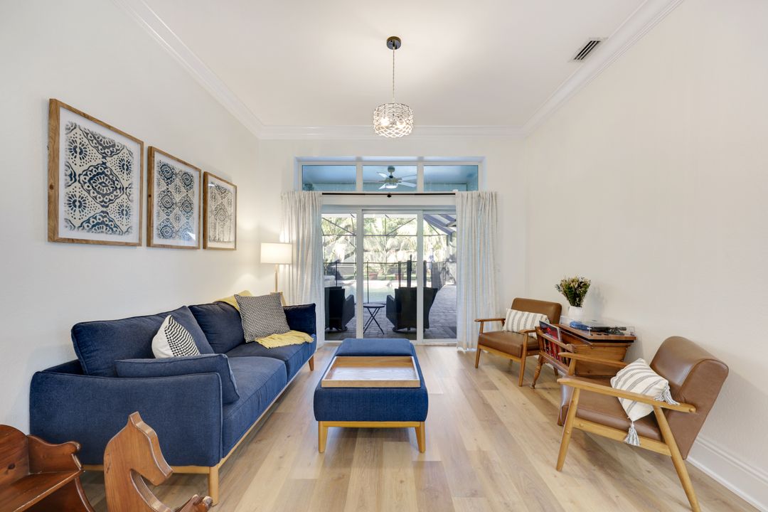 7500 Woodland Bend Cir, Fort Myers, FL 33912