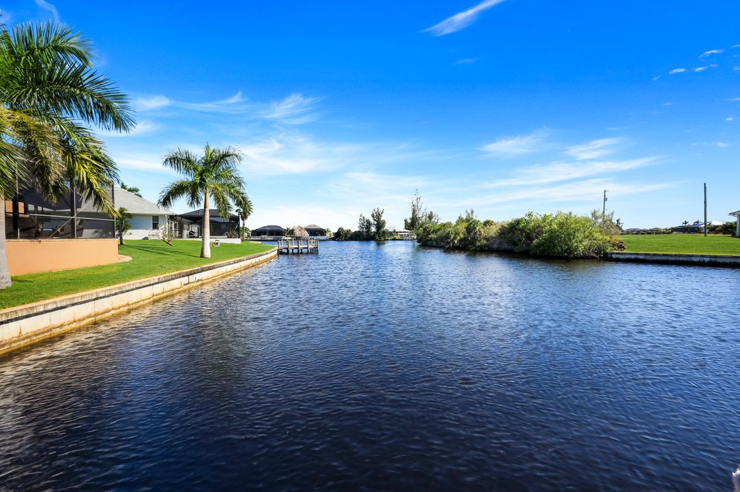 2208 NW 38th Pl, Cape Coral, FL 33993