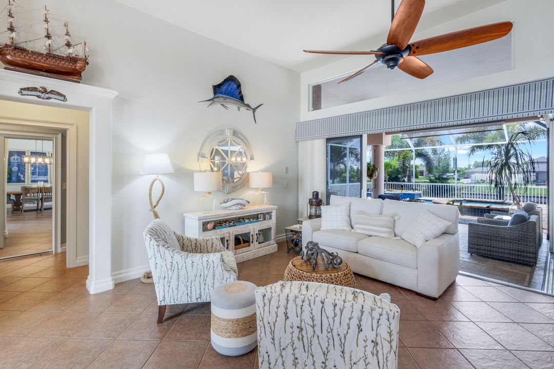 3214 SW 11th Pl, Cape Coral, FL 33914