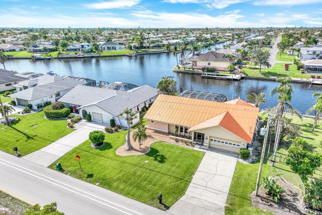 1004 Archer Pkwy E, Cape Coral, FL 33904