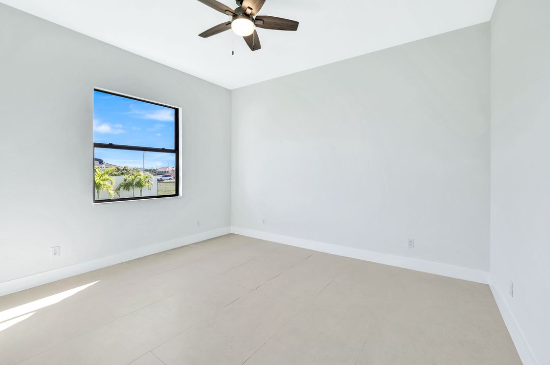 121 NW 36th Ave, Cape Coral, FL 33993