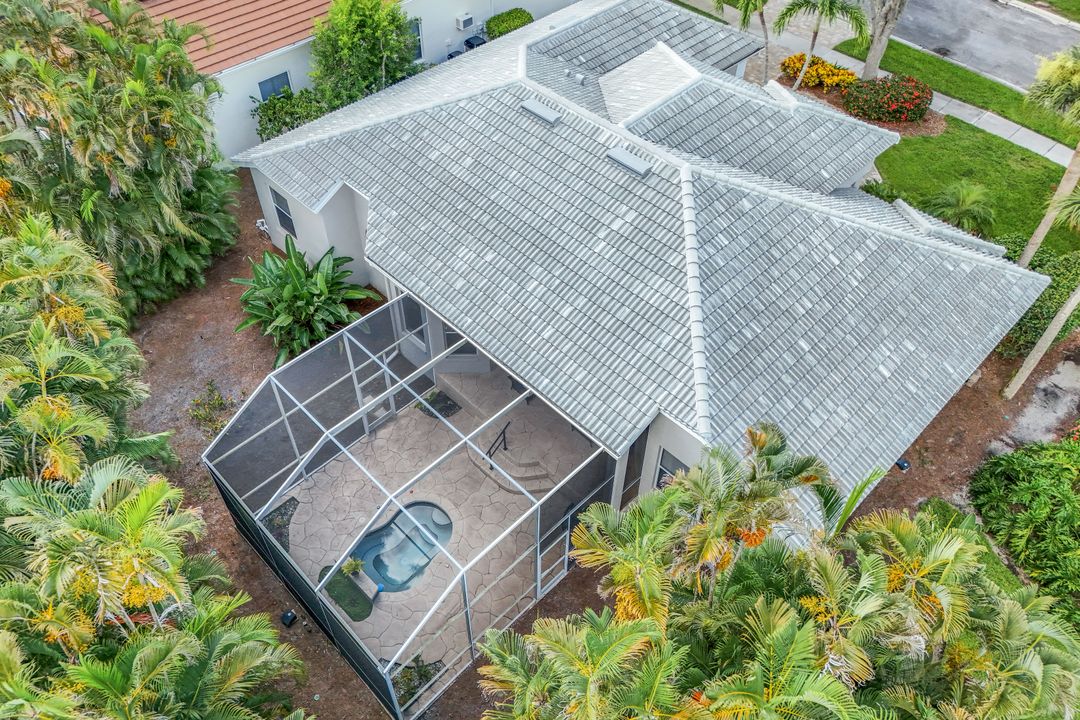 1932 Springberry Cir, Naples, FL 34109