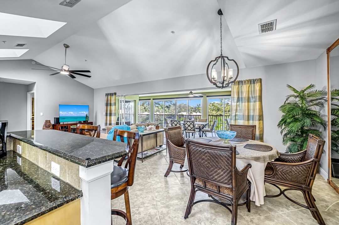 760 Waterford Dr #303, Naples, FL 34113