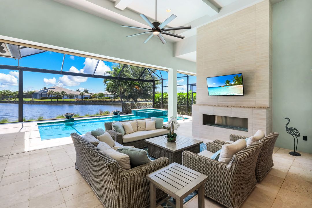 6259 Lightbourn Wy, Naples, FL 34113