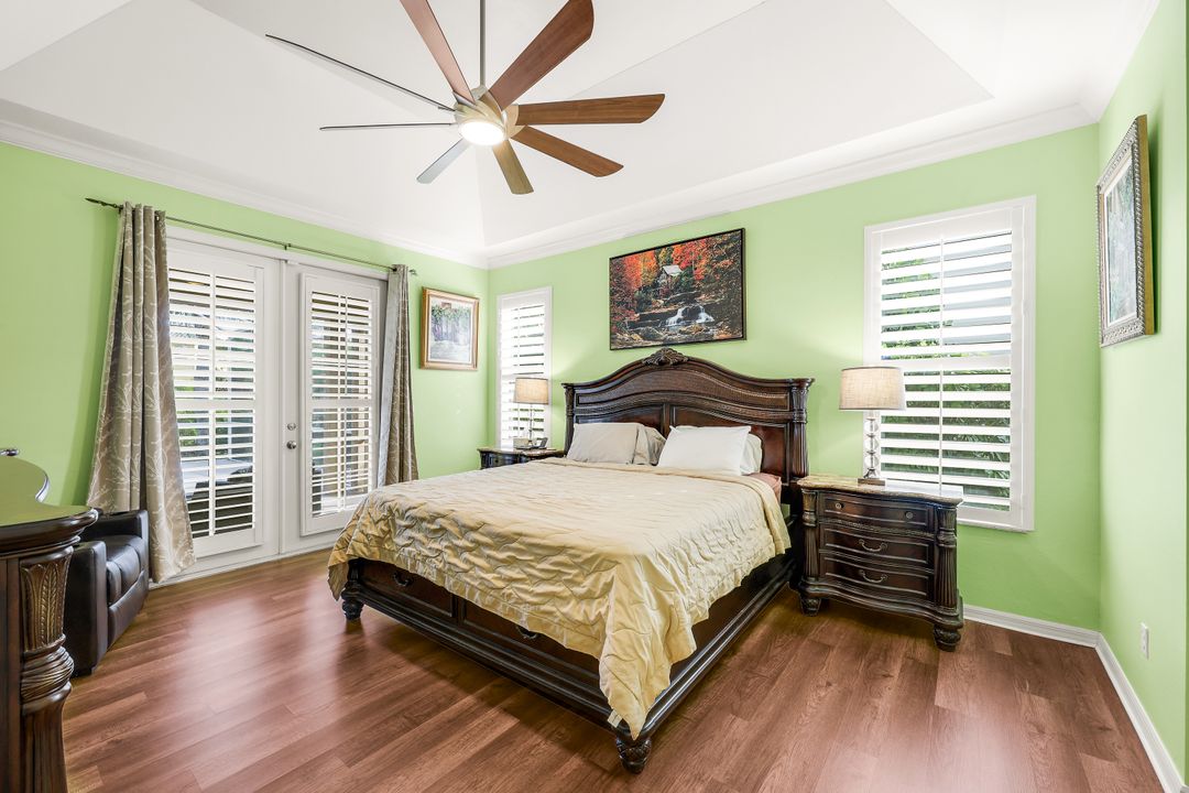 8493 Laurel Lakes Blvd, Naples, FL 34119