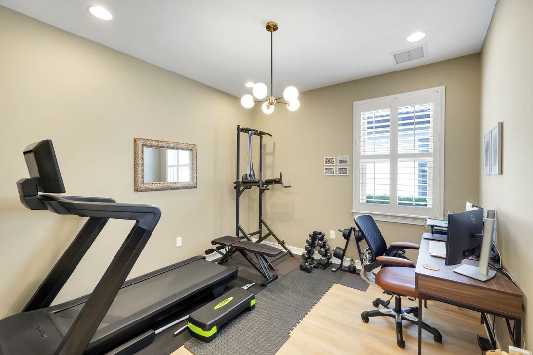 16357 Aberdeen Wy, Naples, FL 34110