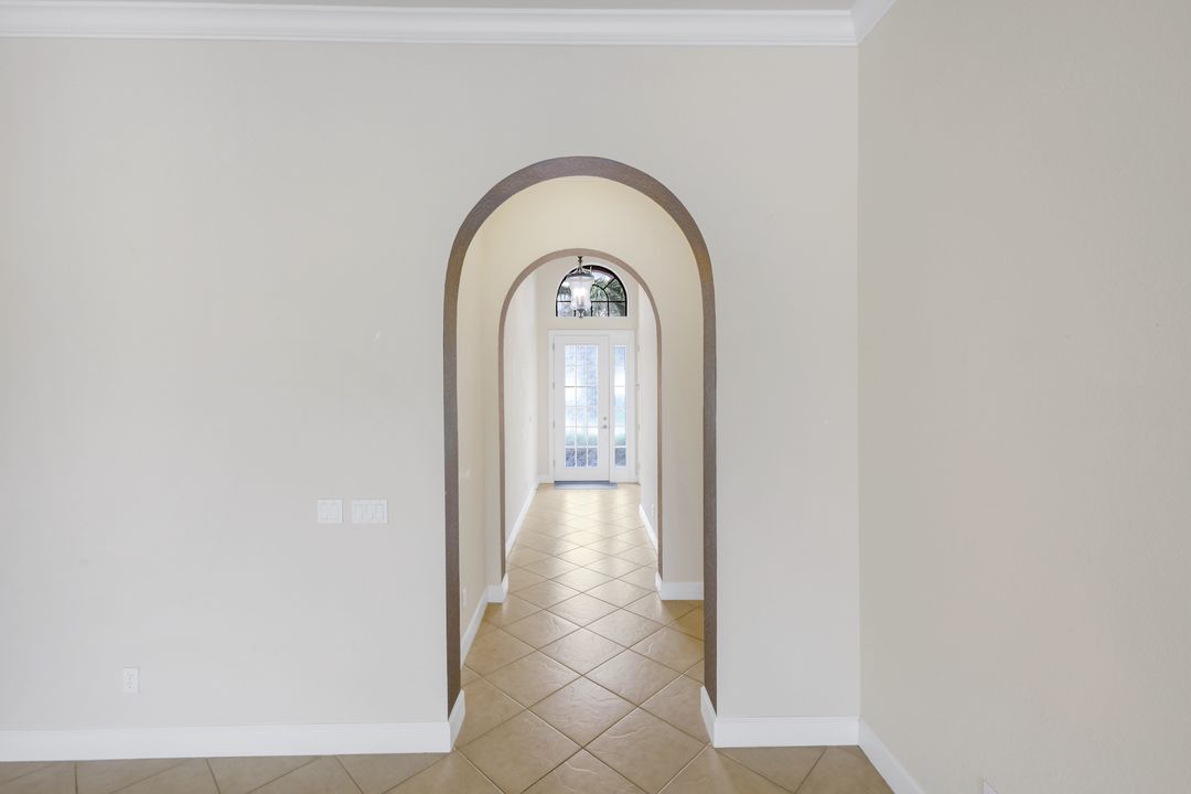 8929 Greenwich Hills Way, Fort Myers, FL 33908