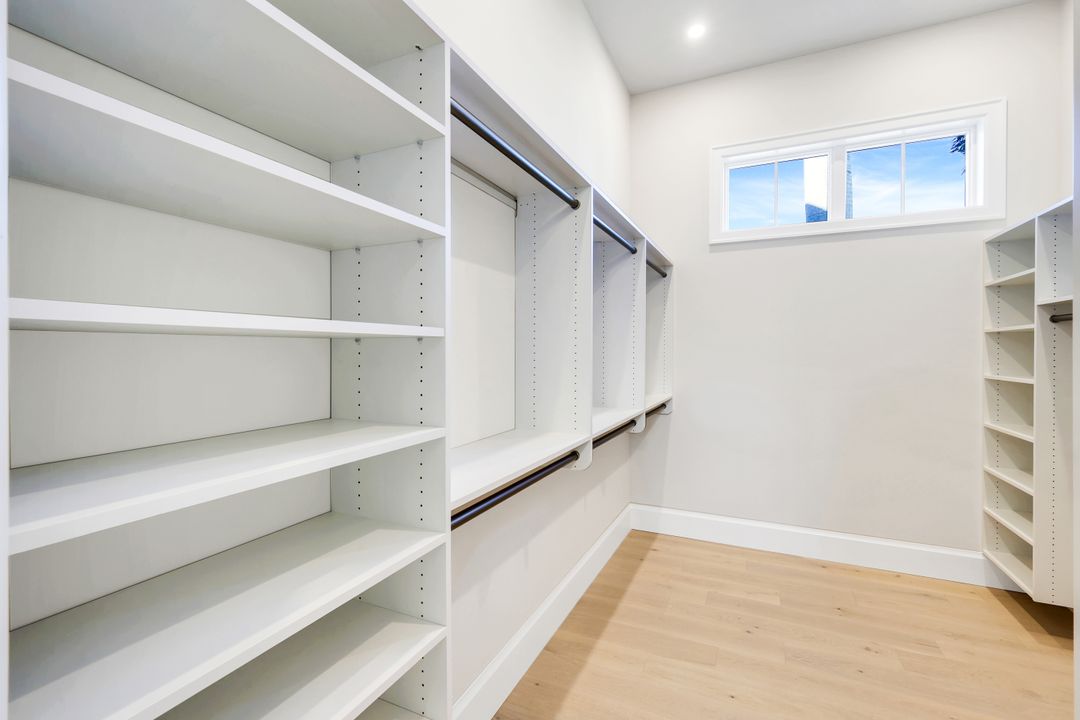 888 Banyan Ct, Marco Island, FL 34145