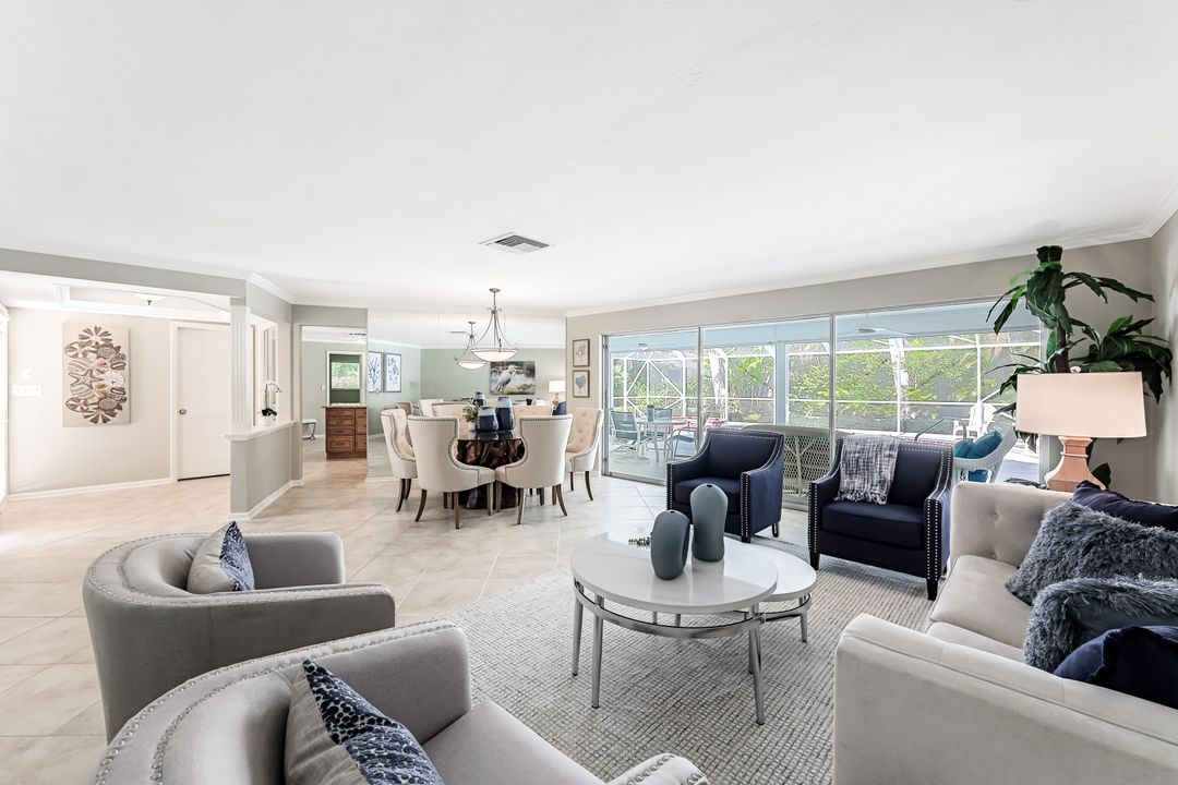 727 Park Shore Dr, Naples, FL 34103