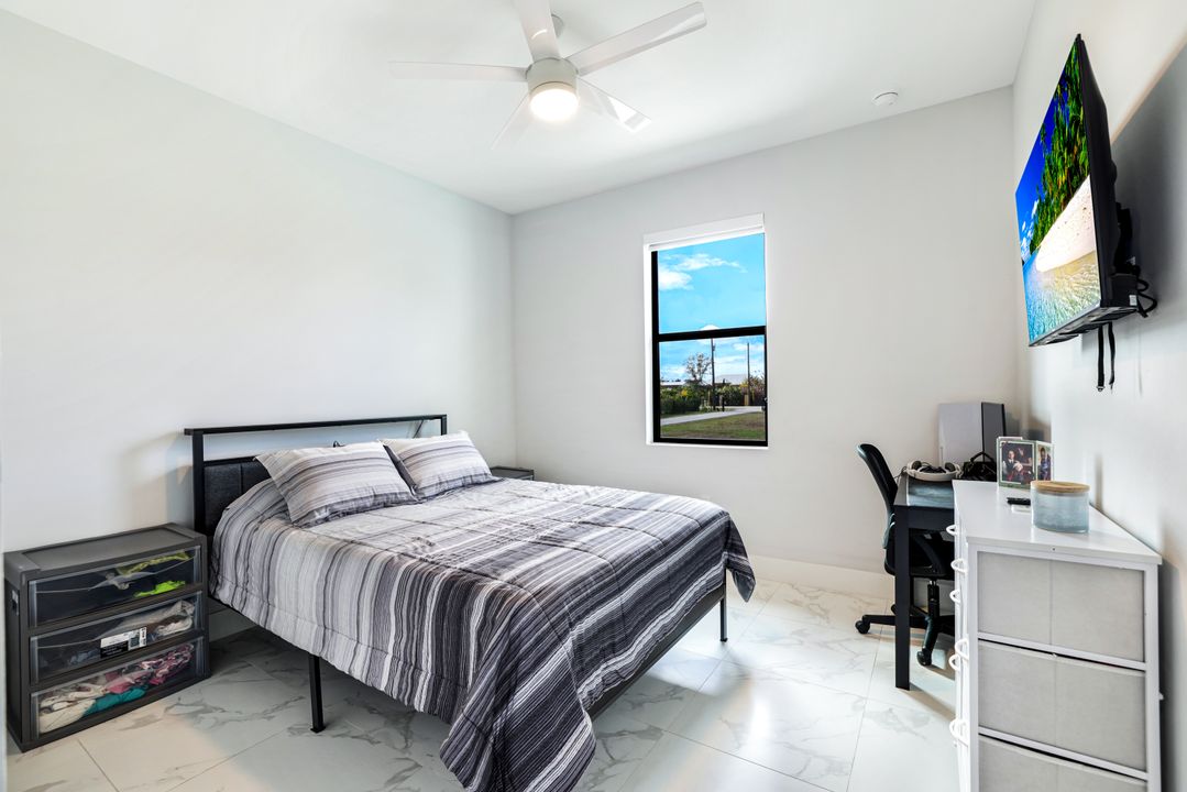 4217 24th Ave NE, Naples, FL 34119