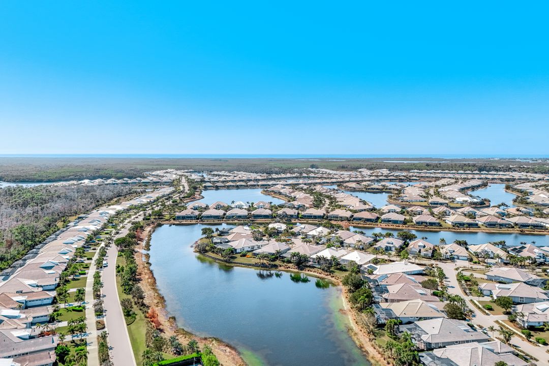 6320 Lyford Isle Dr, Naples, FL 34112