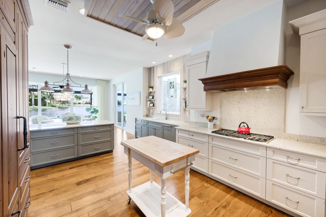 4127 Belair Ln, Naples, FL 34103