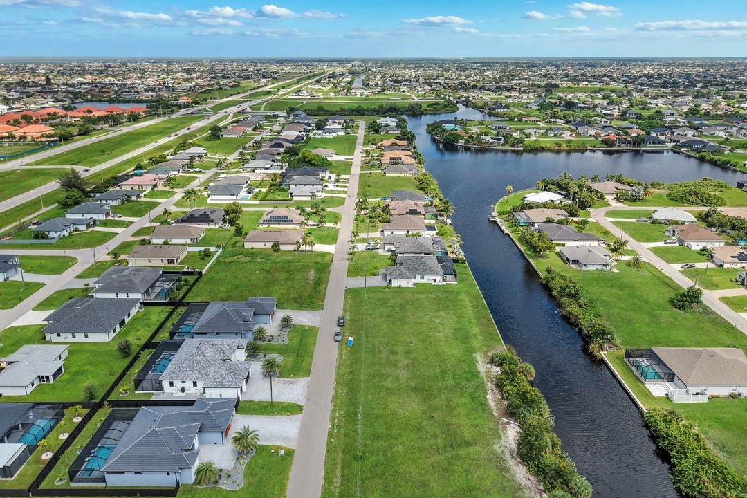 342 SW 31st Ave, Cape Coral, FL 33991