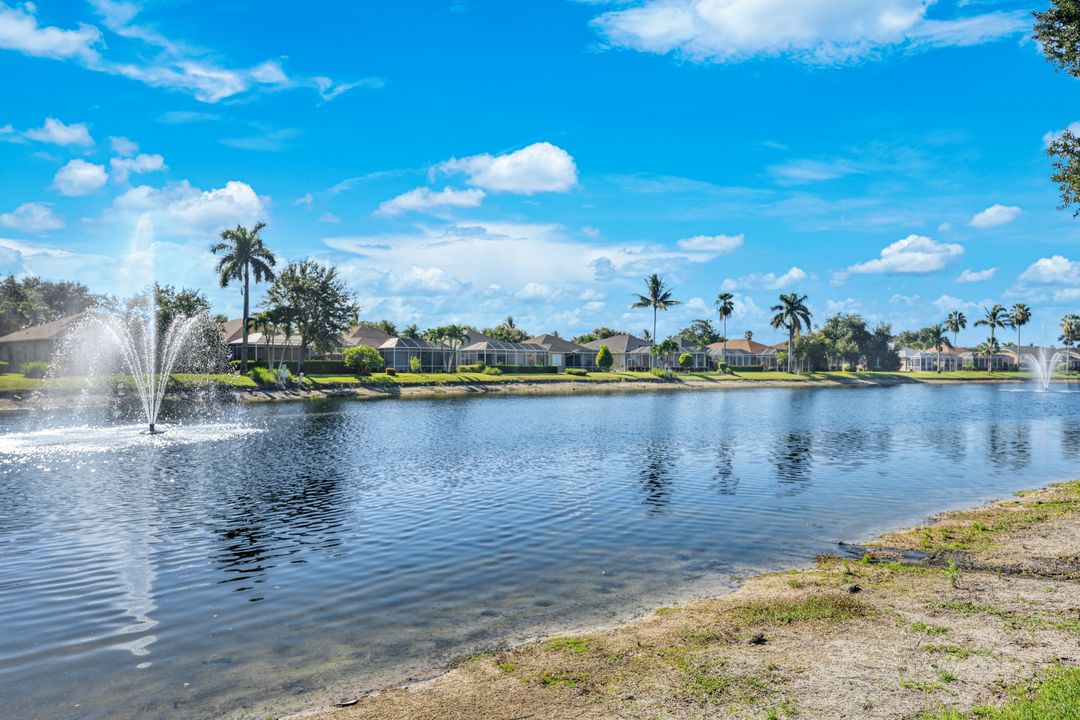 8700 Ibis Cove Cir, Naples, FL 34119