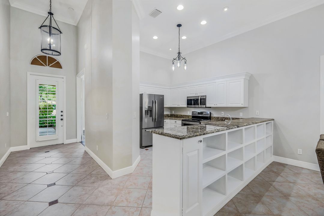 6075 Shallows Way, Naples, FL 34109