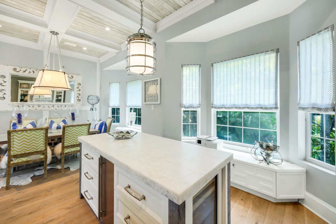 510 2nd St S, Naples, FL 34102