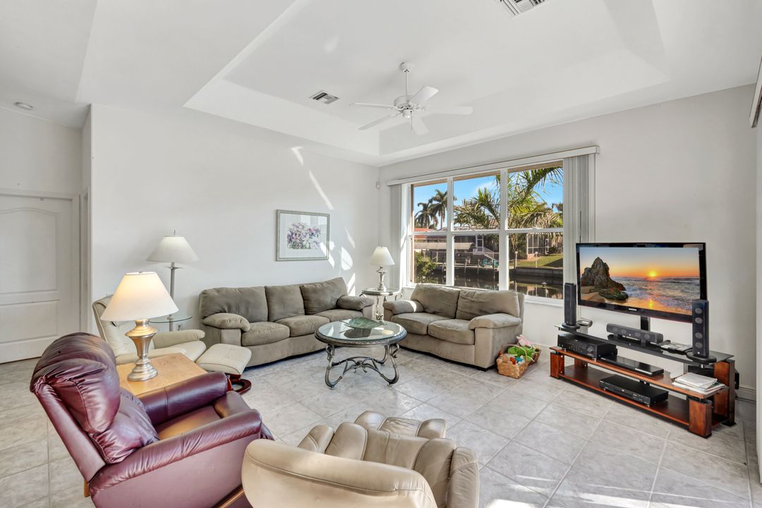 4315 SW 22nd Ct, Cape Coral, FL 33914