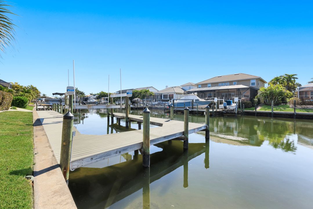 1524 SW 56th Terrace, Cape Coral, FL 33914