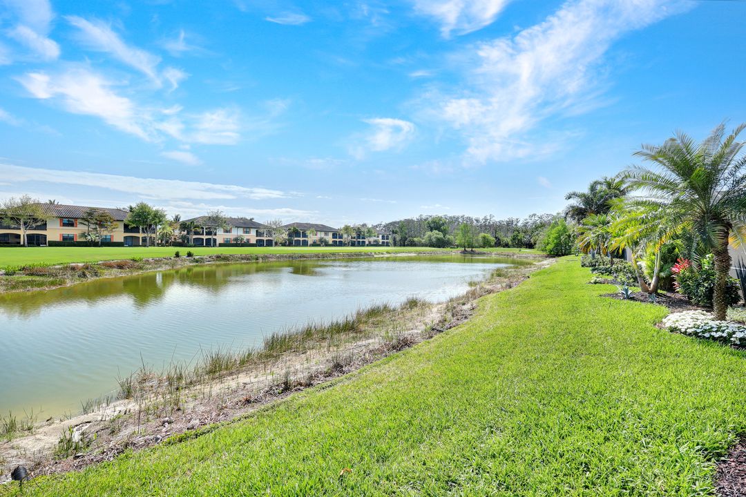 28561 Westmeath Ct, Bonita Springs, FL 34135