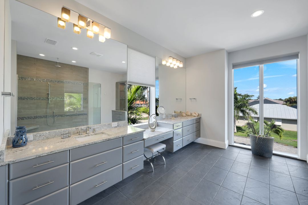 2826 SW 44th Terrace, Cape Coral, FL 33914