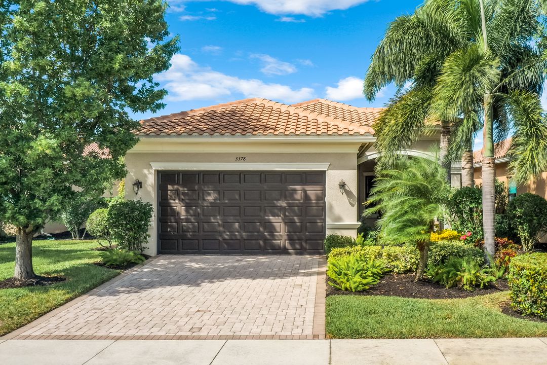 3378 Baltic Dr, Naples, FL 34119