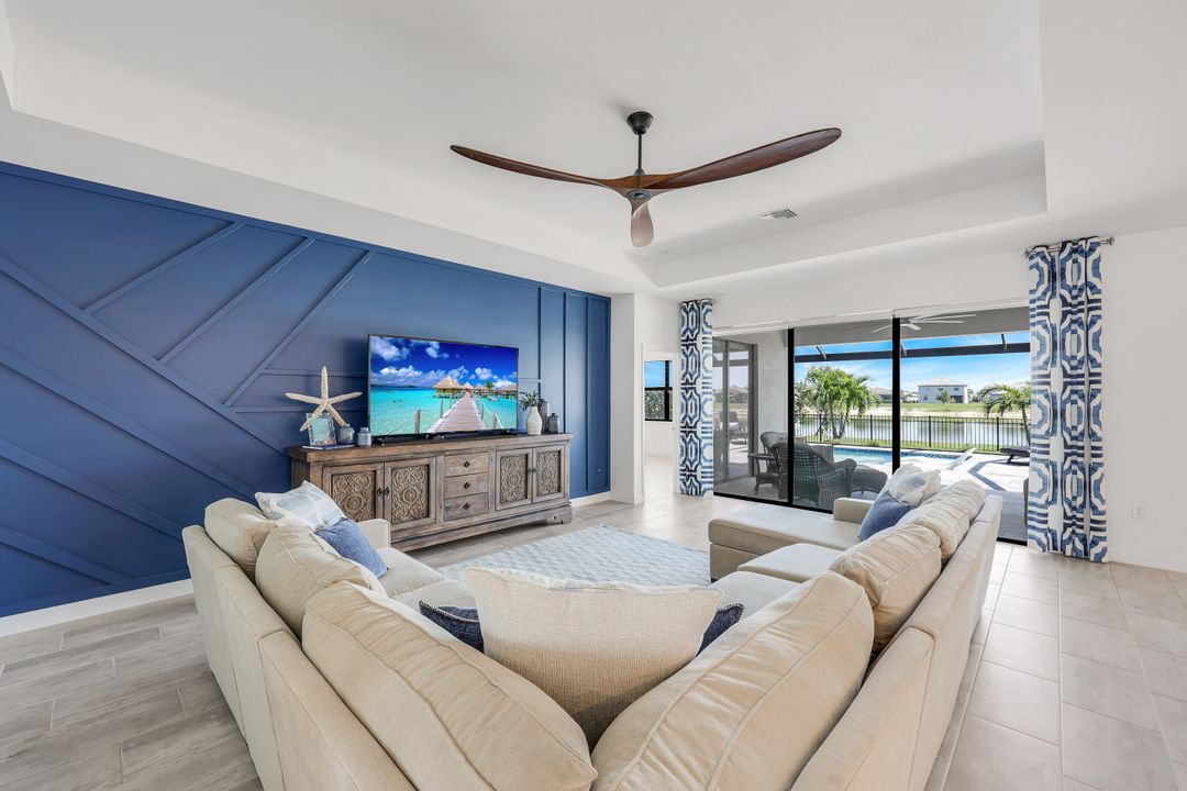 11477 Canopy Loop, Fort Myers, FL 33913