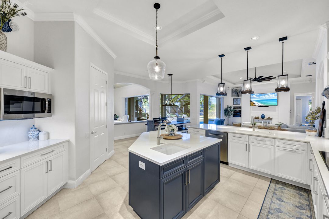 15321 Blackhawk Dr, Fort Myers, FL 33912