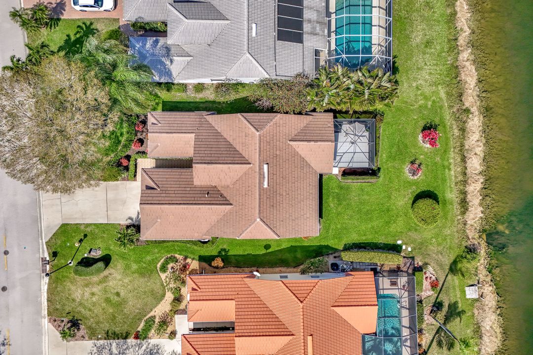 10898 Longshore Way W, Naples, FL 34119