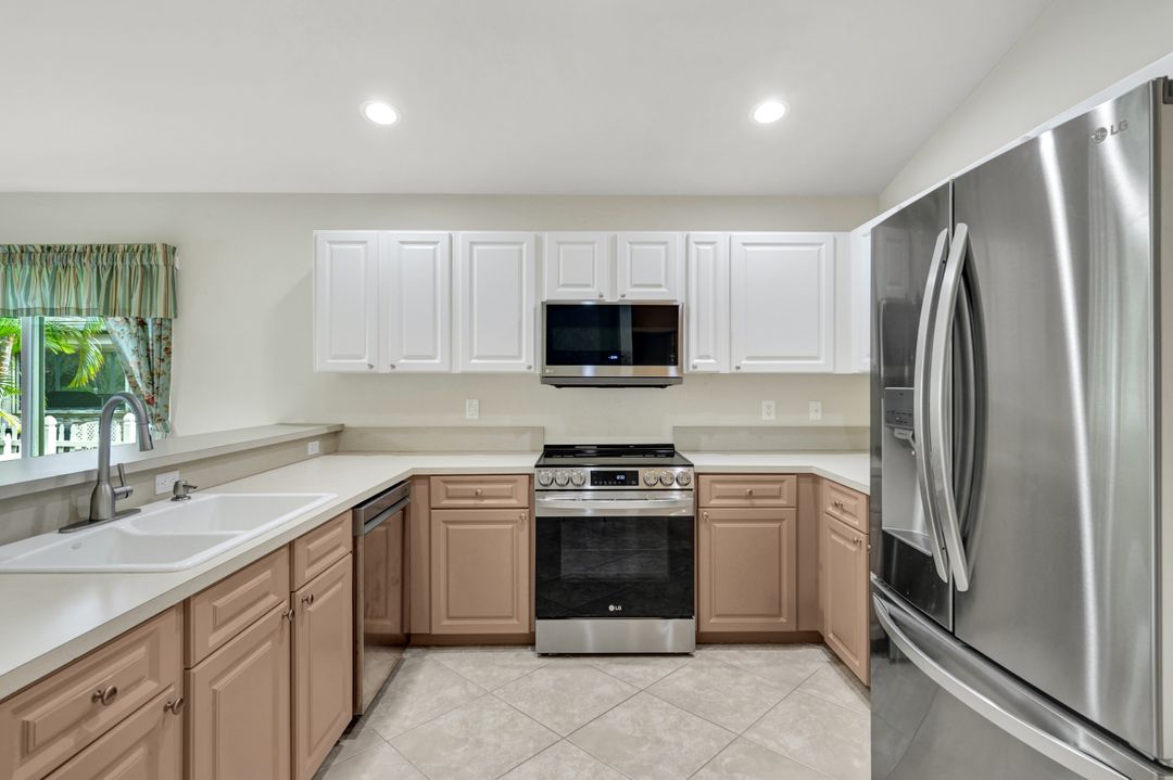 15645 Beachcomber Ave, Fort Myers, FL 33908