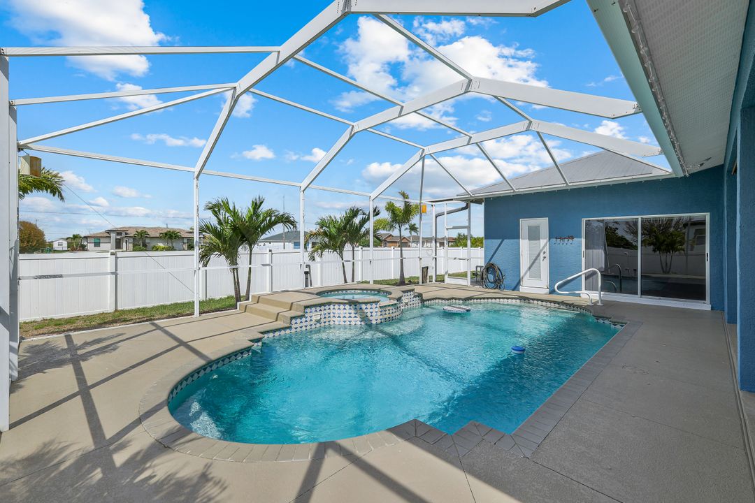 1728 NW 7th Ave, Cape Coral, FL 33993