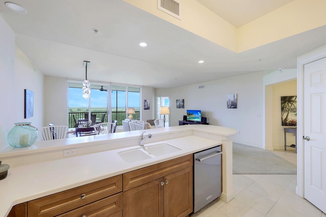 1065 Borghese Ln #704, Naples, FL 34114